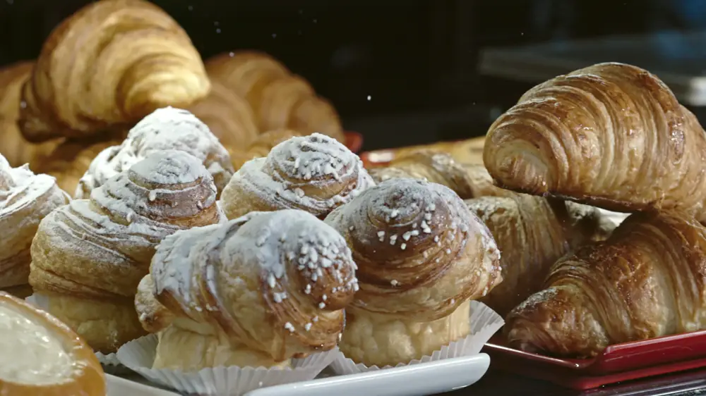 Pastry cabinet, styling reference.
